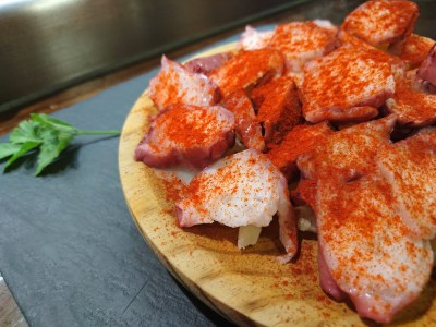 DE MESA EN MESA-Pulpo a la Gallega CASA ALBERTO DE TAPA EN TAPA
