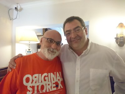 de mesa en mesa-Asier dueño del Marixa y Juan Antonio Revista www.demesaenmesa.es