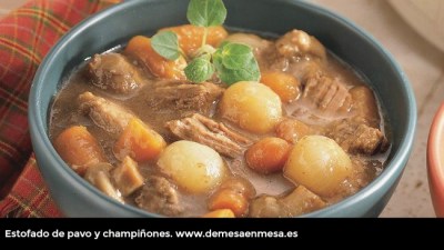 de mesa en mesa-Estofado de pavo y champiñones