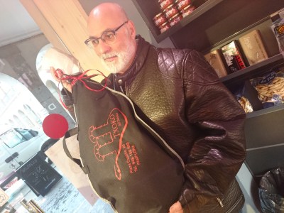 de mesa en mesa revista gastronomica jamon y juan antonio rayo en la txoko del iberico en pamplona