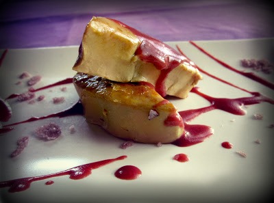 foie-en-salmuera-de-vino-tinto-2-la-cantina-cueva-de-agreda-de-mesa-en-mesa